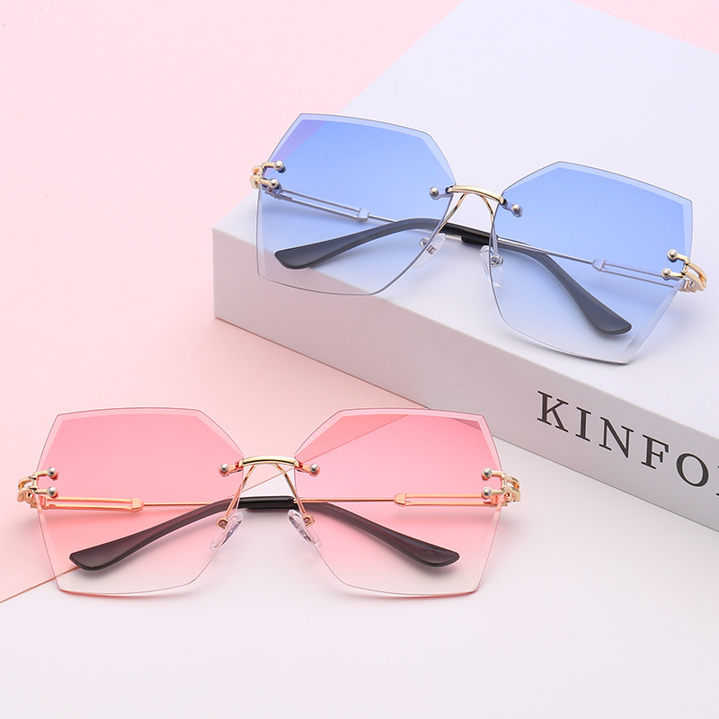 2019 new rimless sunglasses color ocean sheet metal glasses for men and women cut edge personality European and American trend sunglasses thumbnail