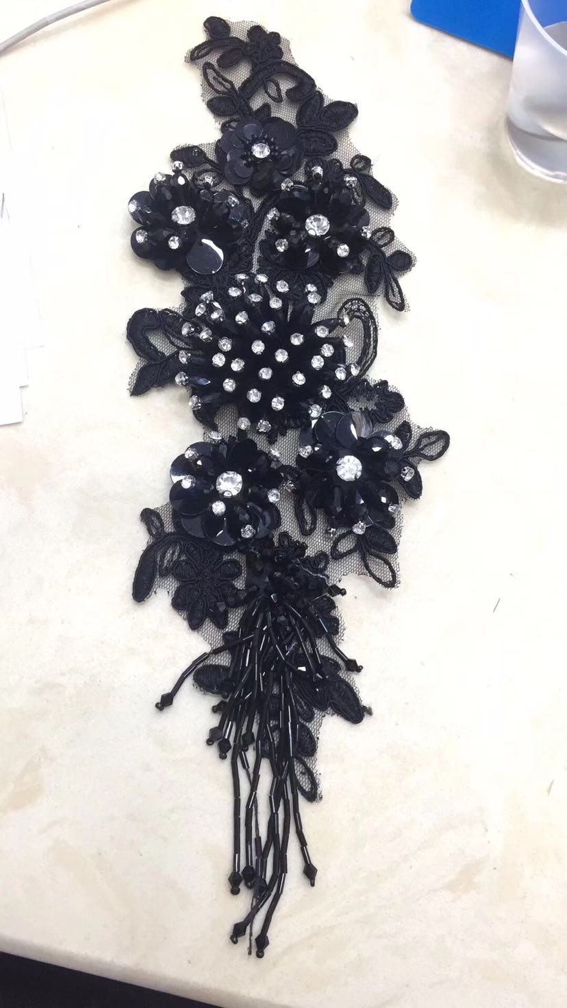 . مطرزة details Picture