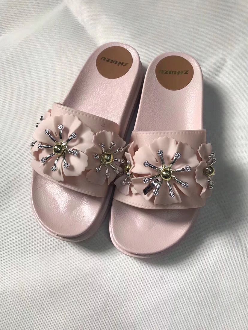 Summer high-heeled soft-soled women's flower-patterned flip-flops Specification image