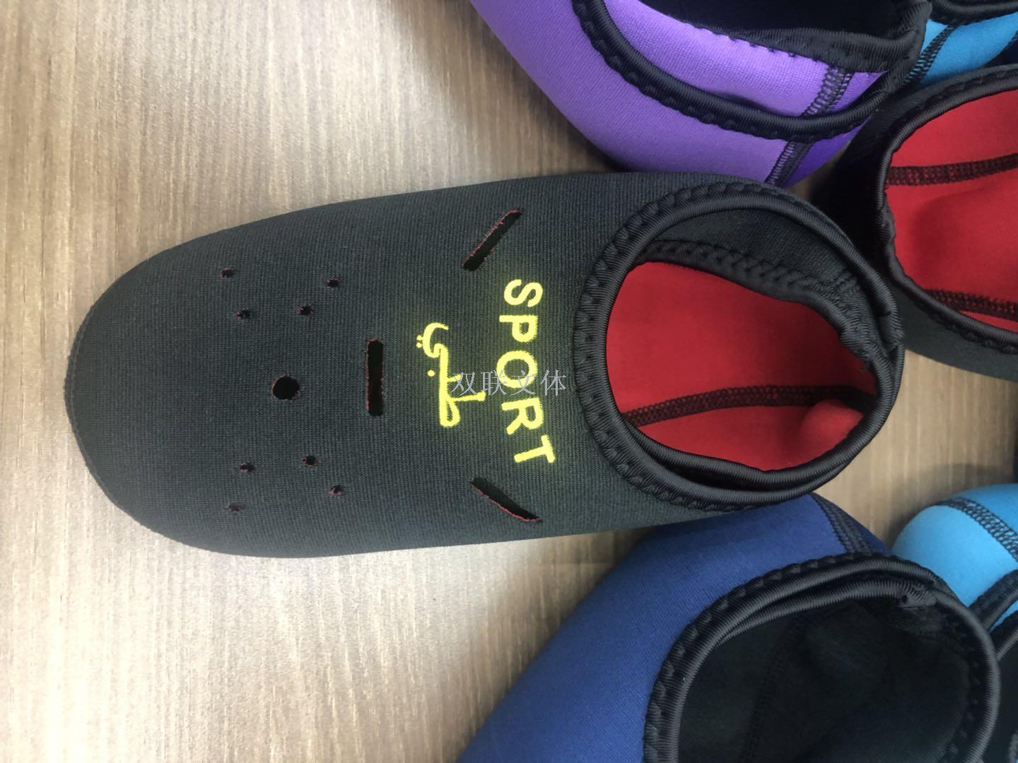 爆款溯溪鞋防滑涉水鞋速干潜水鞋沙滩鞋户外瑜伽鞋游泳鞋舞蹈鞋细节图