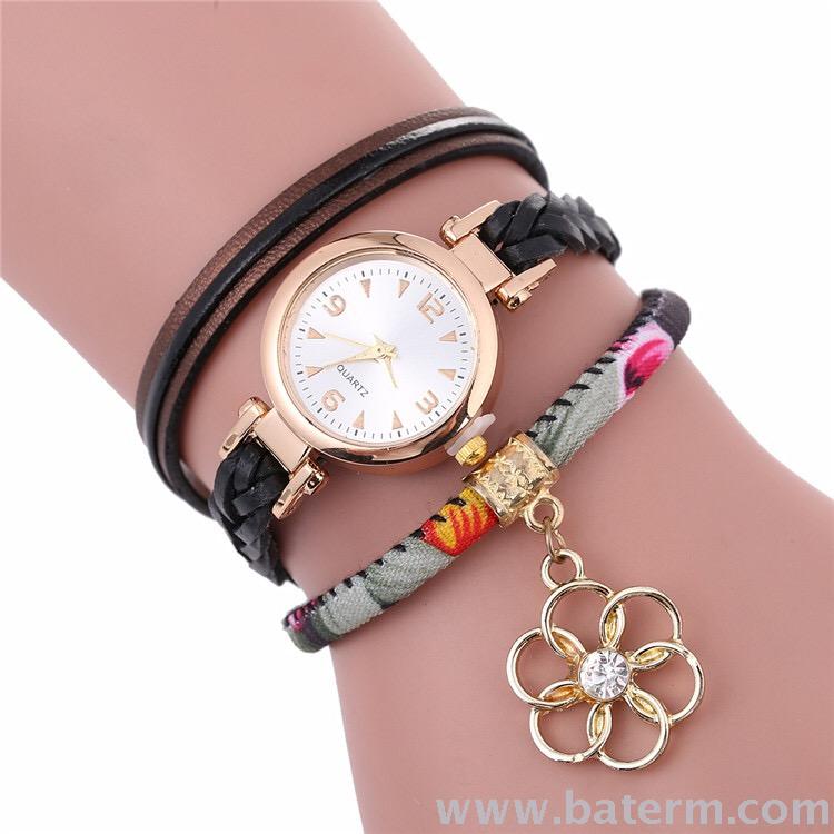 2019 New fashion winding ethnic style flower pendant multi-layered women's bracelet watch long band watch details Picture