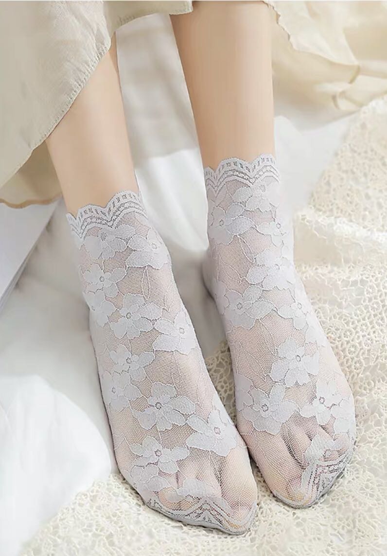 菓彩爆款小花蕾丝中筒袜纯棉袜子厂家直销
