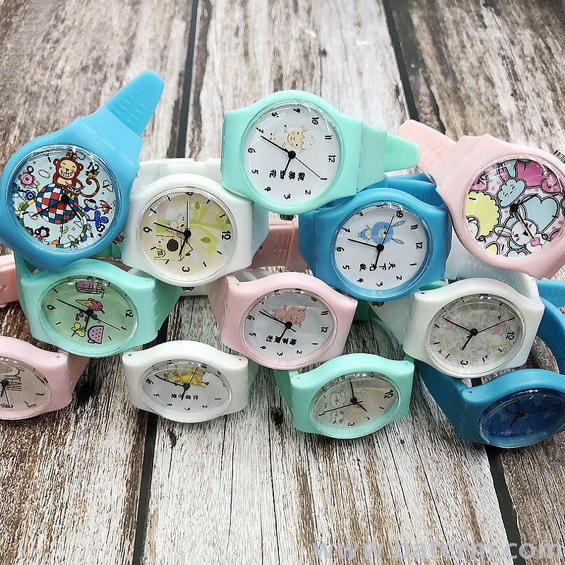 New fresh and light summer series candy-colored cartoon watches for both men and women, student exam watches, and children's watches details Picture