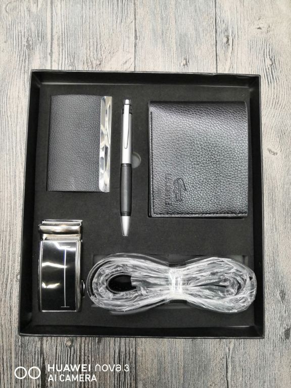 皮带 钱包 名片盒 圆珠笔