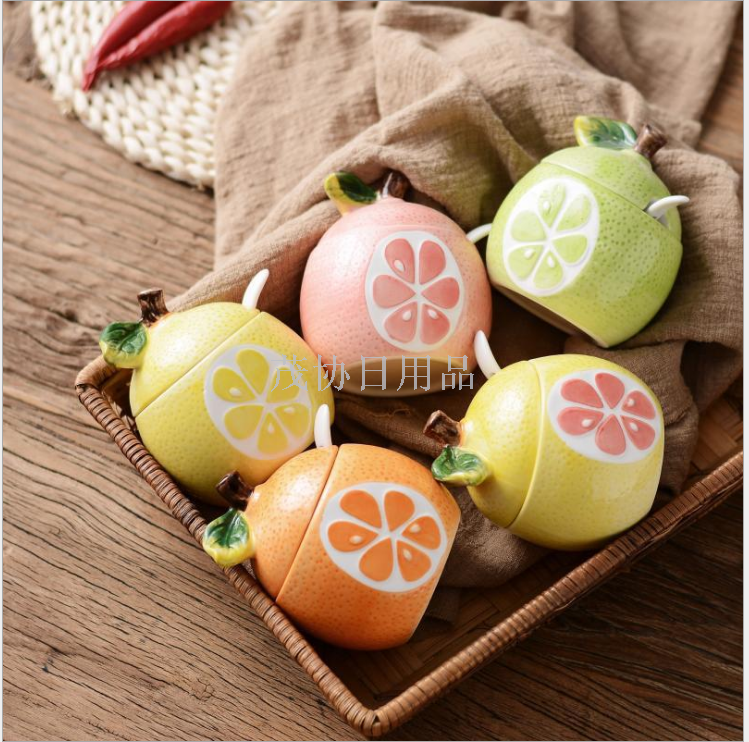 Ceramic seasoning jar Kitchen supplies Household Seasoning box set Combination seasoning bottle three-piece set Oil salt jar fruit