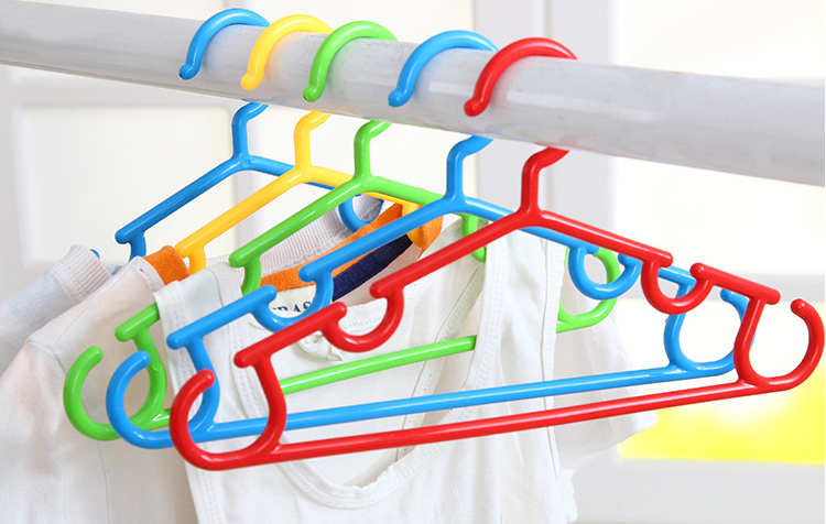 Plastic clothes hangers, children's clothes hangers, colored clothes hangers details Picture