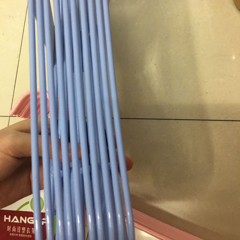 马卡龙色时尚浸塑衣架细节图