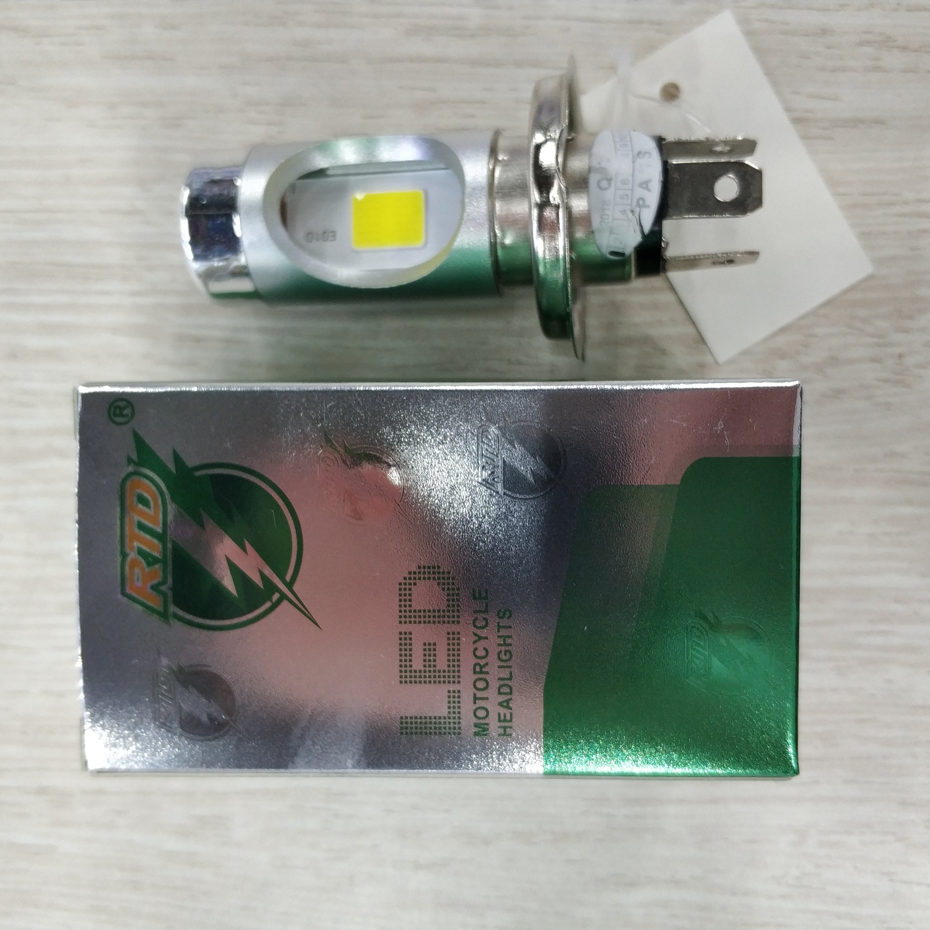 摩托车配件 摩托车前大灯头灯 LED头灯H4大灯细节图
