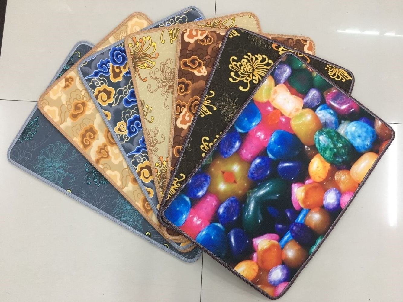 PE anti-slip base linen printed floor mat, linen floor mat foot mat, PE floor mat, linen anti-slip floor mat full figure