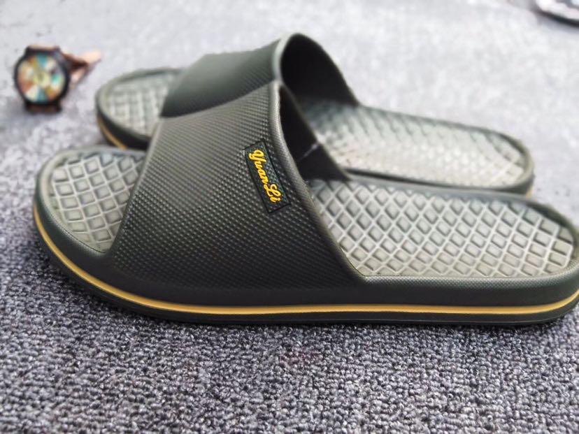 Men's flip-flops for air-blowing home wear are in stock Application Scenario