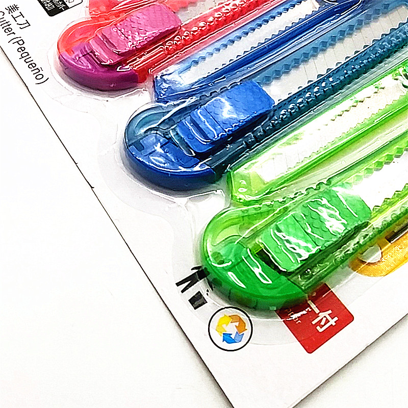 Thickened utility knife, sliding wallpaper engraving knife, paper cutting knife, express telescopic knife, utility knife set in various sizes Specification image