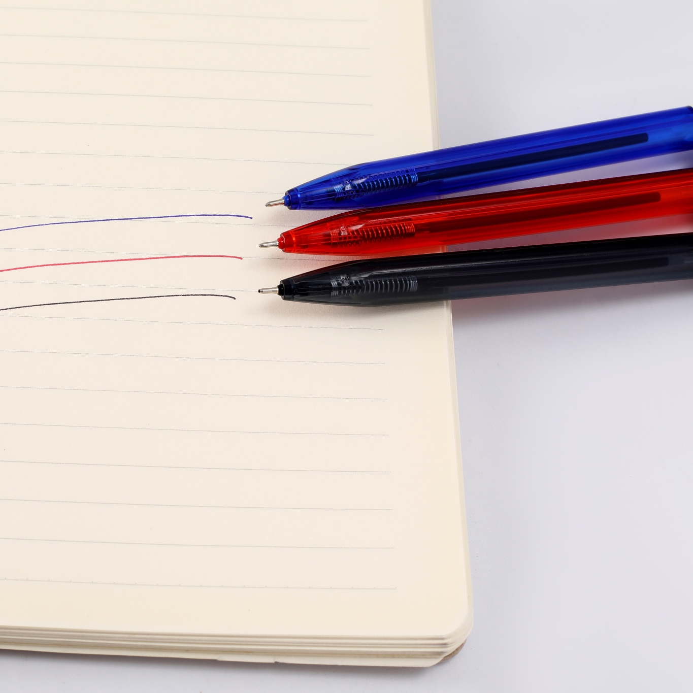 万帮k-10三色正能量按动中油笔圆珠笔原子笔油性0.5mm黑红蓝自动细节图