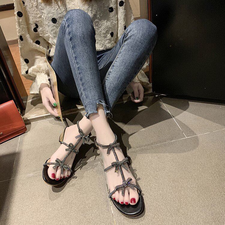 女式时装单鞋实物图