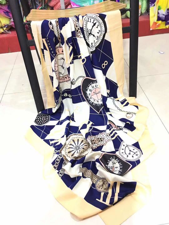 围巾1万条左右大尺寸方巾绸缎面料手感好wj19