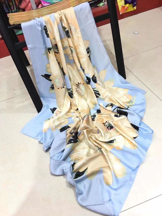 围巾1万条左右大尺寸方巾绸缎面料手感好wj19细节图