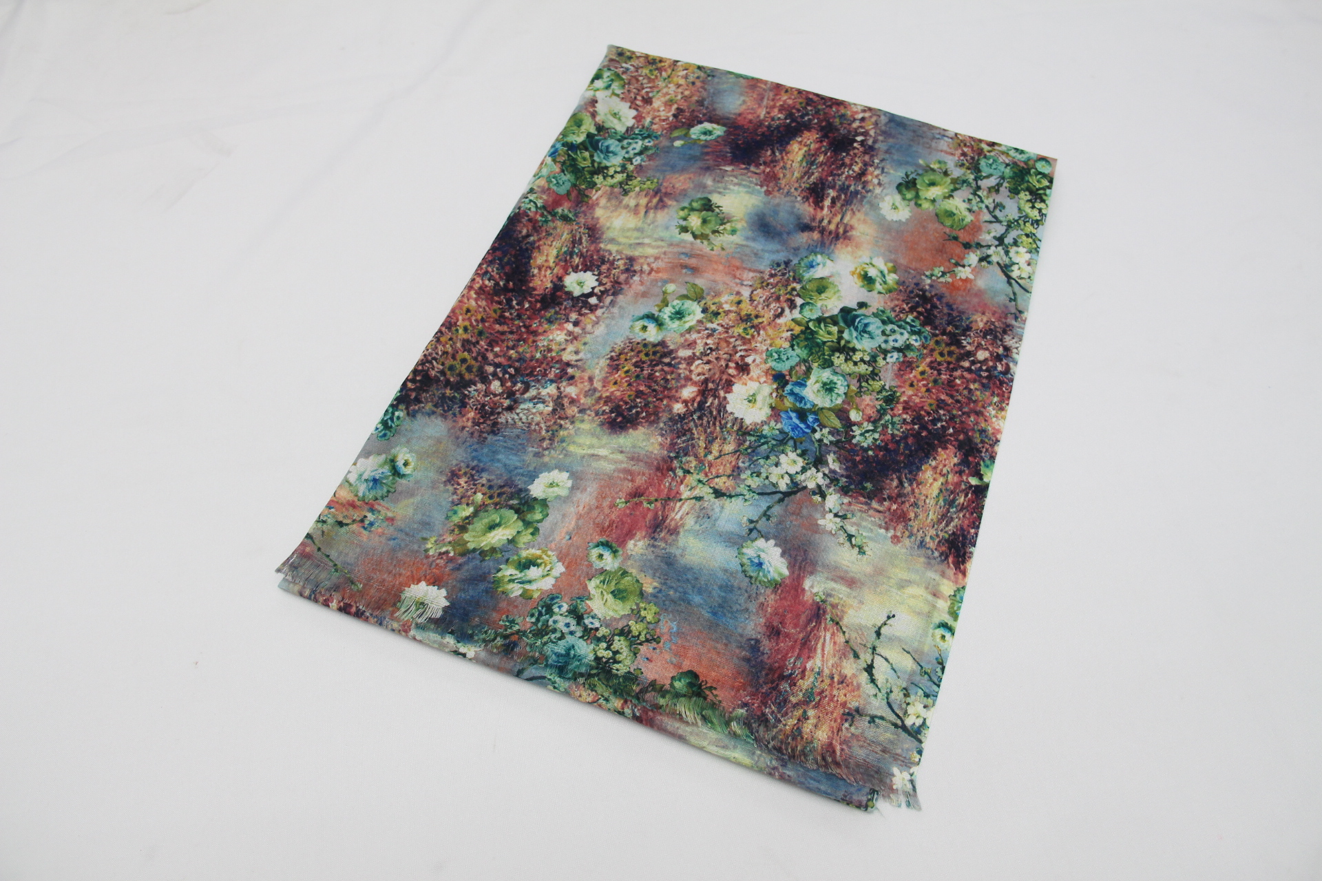 Cross-Border Aliexpress Europe And The United States High-End Digital Printed Scarf Variable Fringe Shawls Breathable And Warm Application Scenario