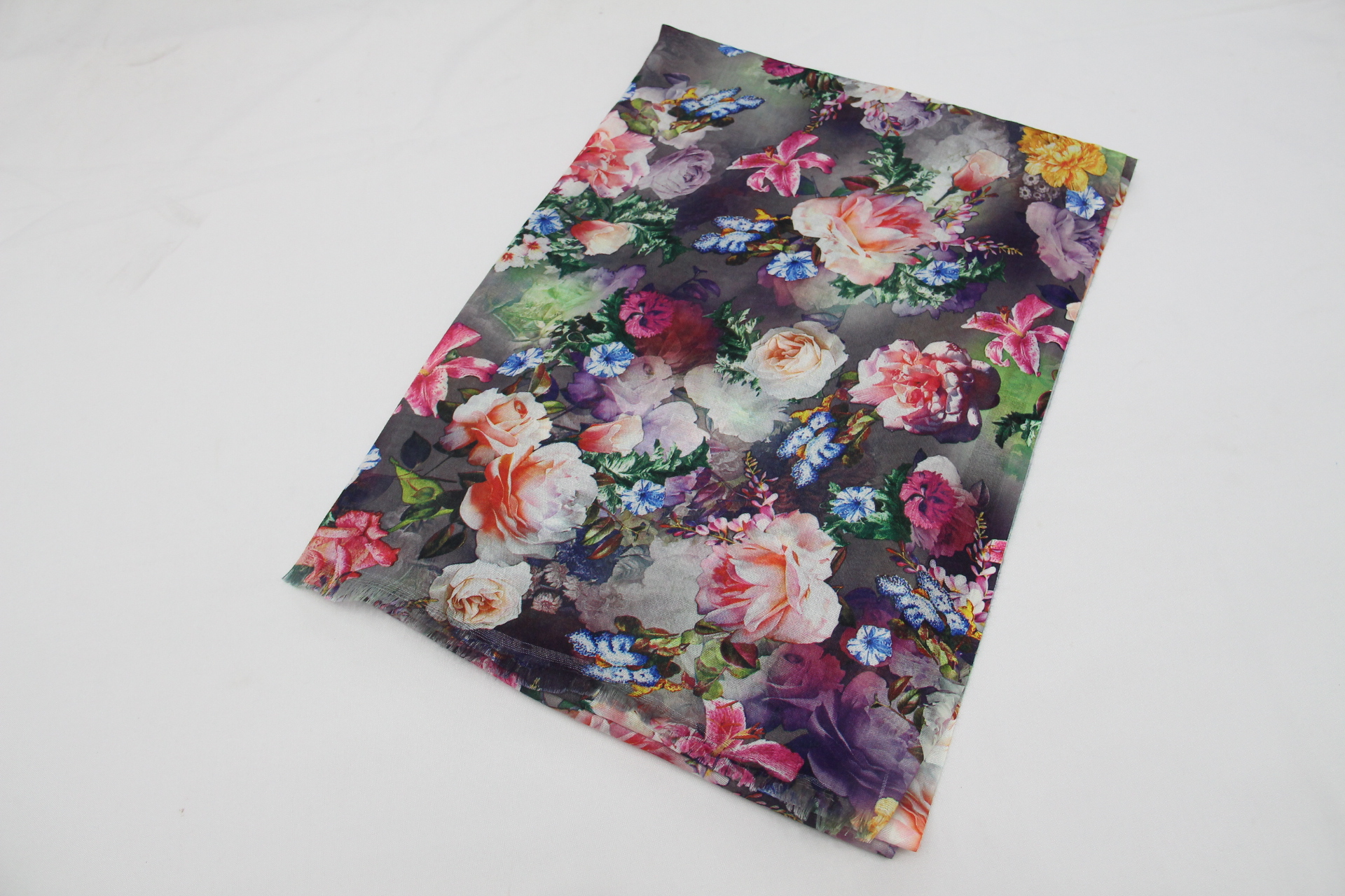 Cross-Border Aliexpress Europe And The United States High-End Digital Printed Scarf Variable Fringe Shawls Breathable And Warm details Picture