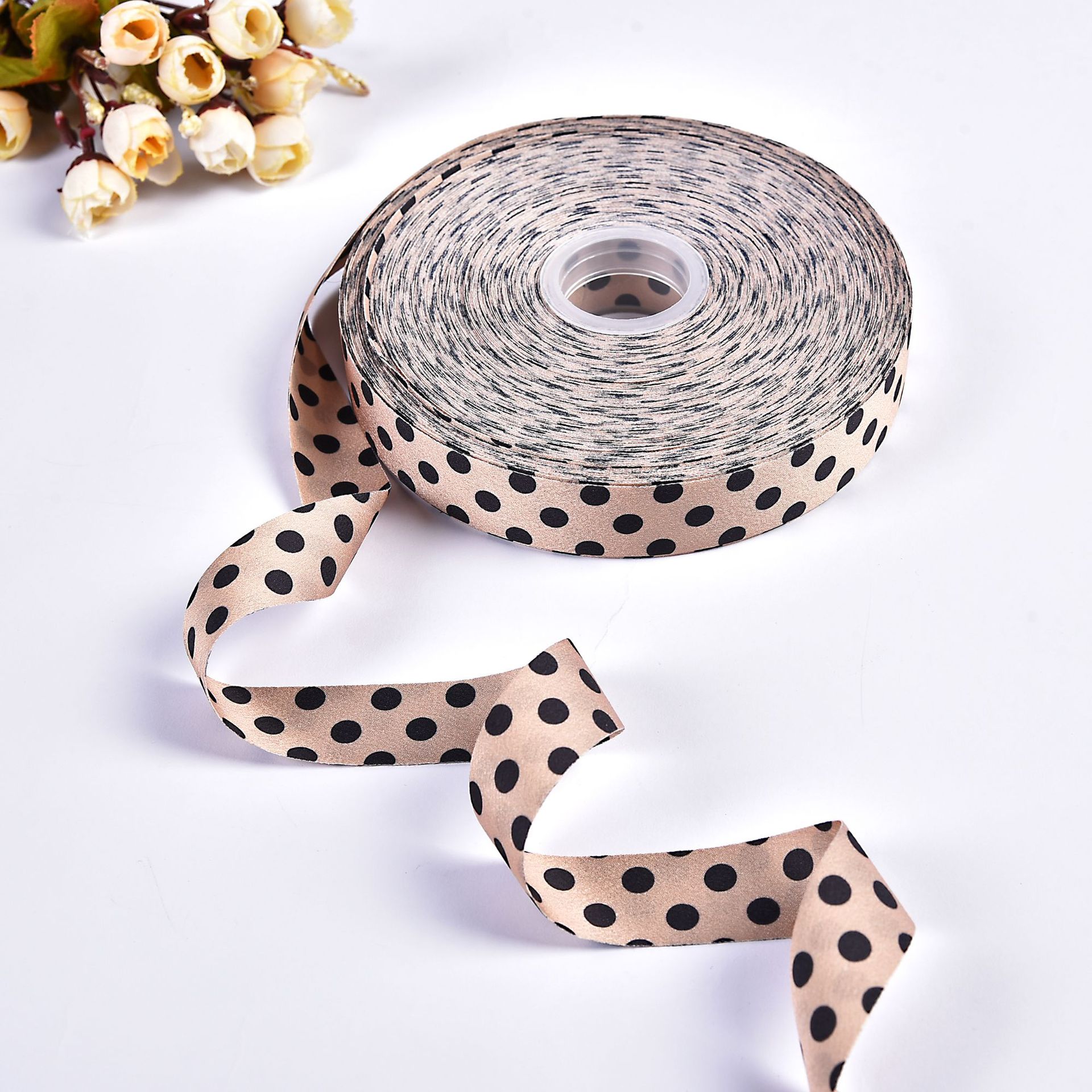 Computer fish silk jacquard polyester webbing, clothing dressings, luggage accessories, 2.5cm webbing, customizable factory wholesale Application Scenario