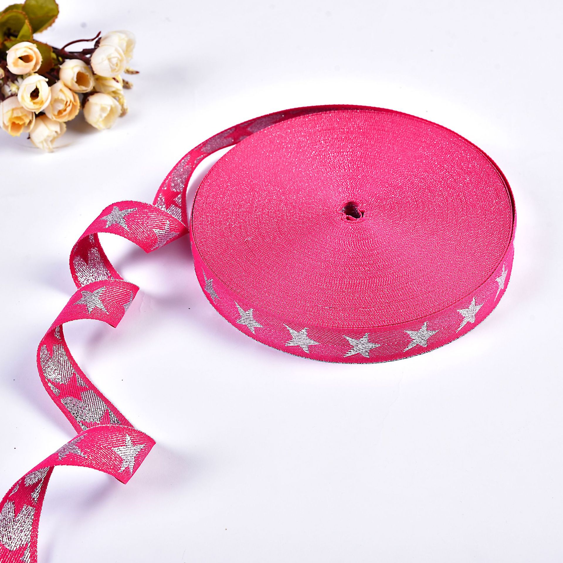 Factory wholesale 2.5cm gold and silver thread five-pointed star webbing for clothing, shoes, hats, bags, webbing, binding straps and colorful ribbons Specification image