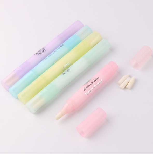 Manicure New cleaning pen Nail Polish Remover Fingertip Stain Remover Nail Polish Correction Nail Polish remover pen