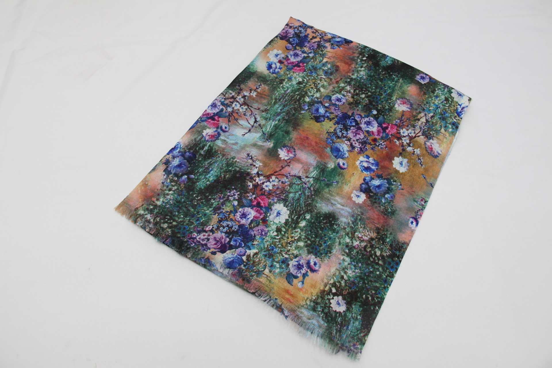 Cross-Border Aliexpress Europe And The United States High-End Digital Printed Scarf Variable Fringe Shawls Breathable And Warm details Picture