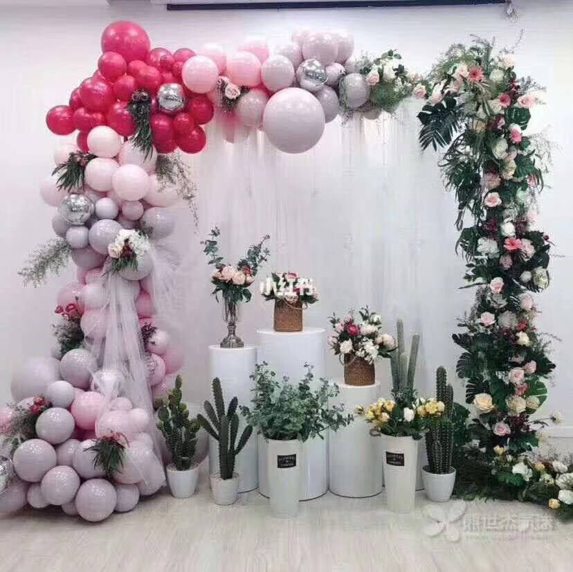 Wedding stage decoration supplies, iron column five-piece set, dessert table ornaments, welcome area window display and table setting Application Scenario