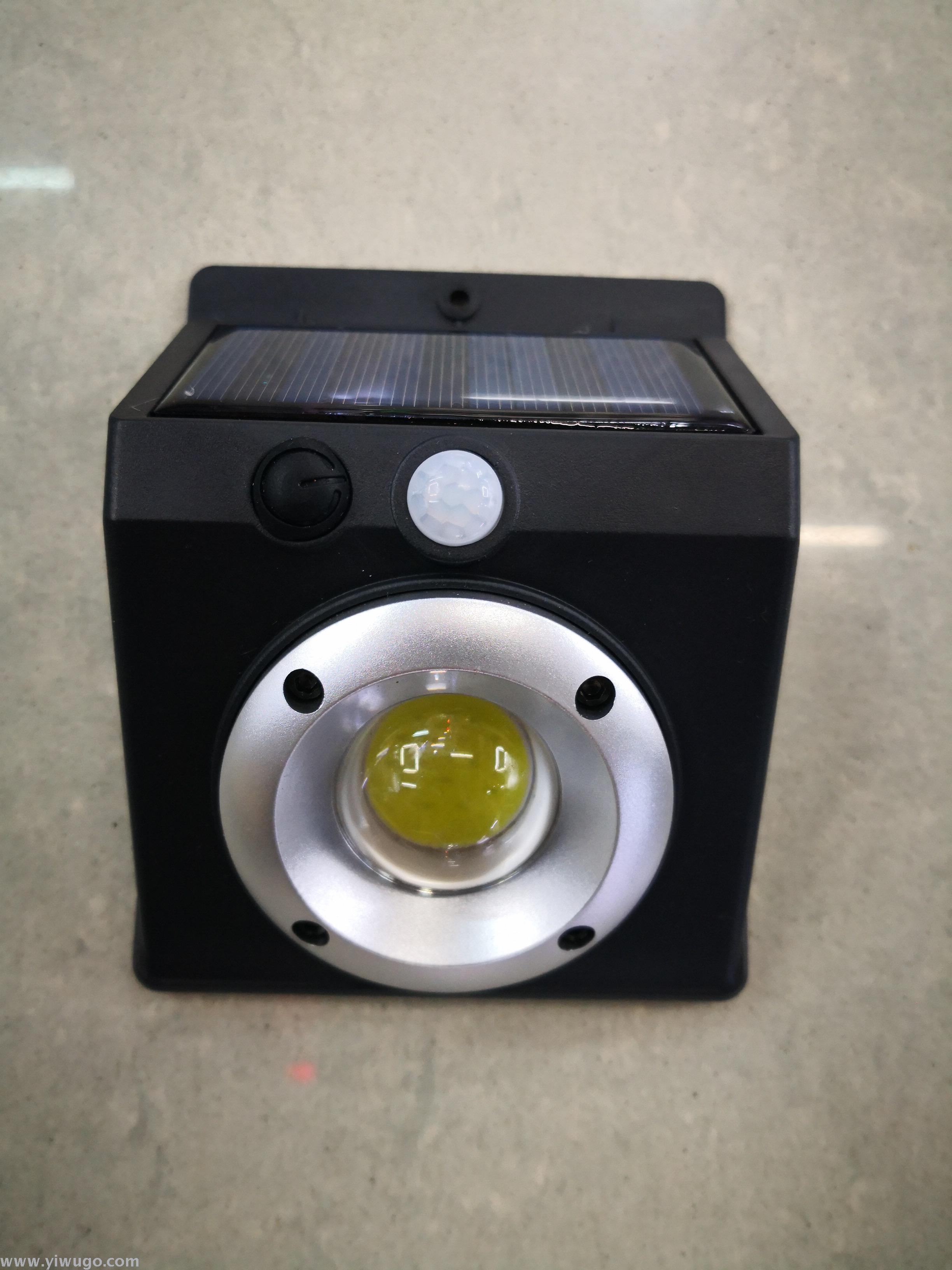 Solar Lamp, Solar Sensor Lamp, Solar Wall Lamp, Solar Triangle Wall Lamp Application Scenario