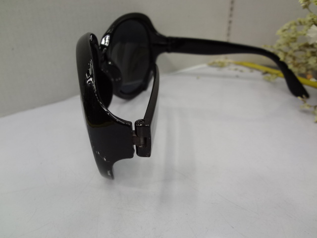 New fashionable sunglasses Application Scenario