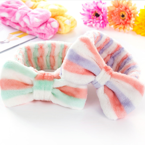 Wholesale of facial hair bands, makeup hair ties, headbands, bow hair accessories and hair ties Application Scenario