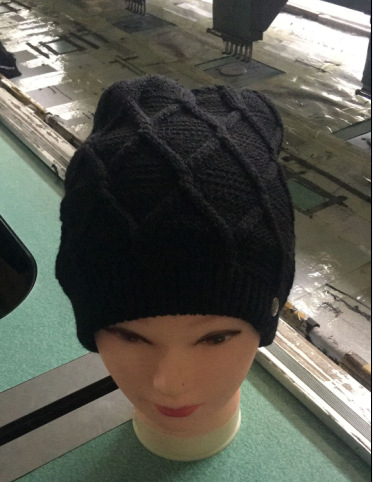Men's Knitted Hat details Picture