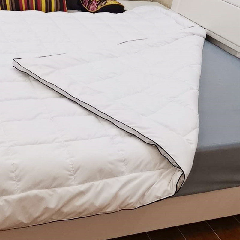 Exclusive export supply of feather down quilt core, all-cotton fiber summer cool quilt, duck slice, duck down quilt core, star-level comfort Specification image