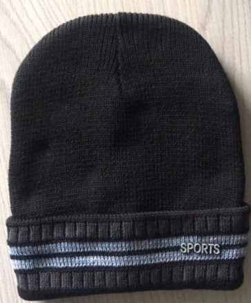 Striped Drawn Needle Knitted Hat For Men And Women Autumn And Winter Warm Woolen Hat Outdoor Knitted Hat Application Scenario