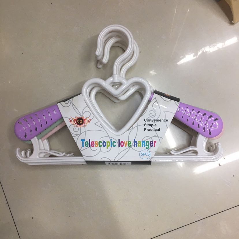 伸缩爱心塑料衣架