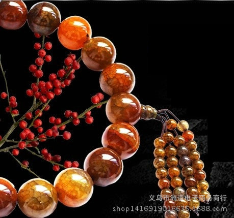 Natural dragon-patterned agate car pendant, car gear bead for entry and exit, peace Buddha bead pendant for car interior, 1.8 cm details Picture