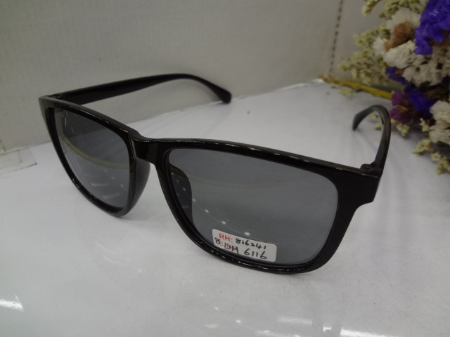 New fashion sunglasses thumbnail