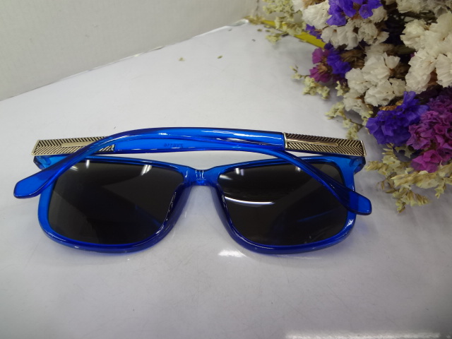 New fashionable sunglasses Specification image