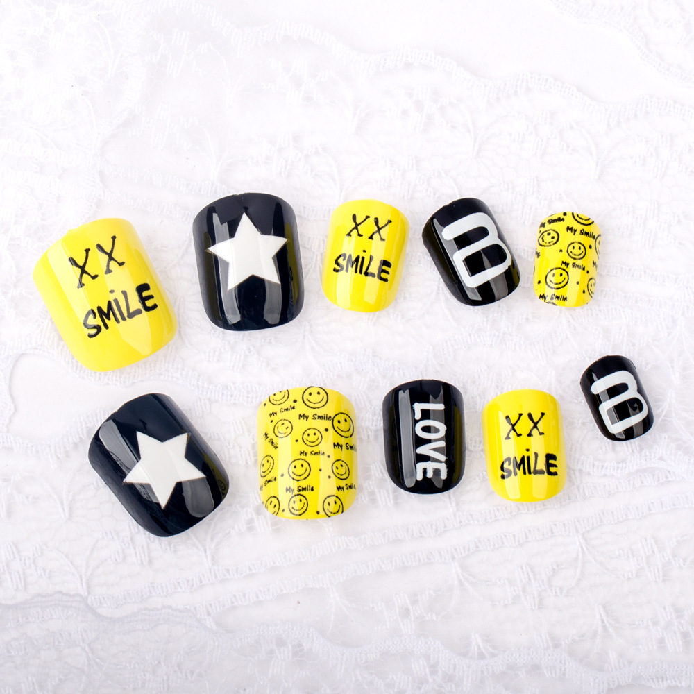 Nail products 24 pieces of finished fake nail color print nail patch bride craft wear nail pieces new style repeatedly wear autumn atmosphere thumbnail