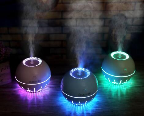 New mini humidifier, USB car desk, bedroom humidifier, battery, mobile phone charger