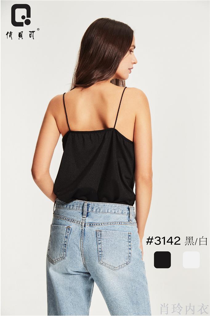 Korean Version Silk Satin Silk Tired Bottom Vest Wearing 2019 Summer New Loose Temperament Inside V-Neck Suspenders Female details Picture