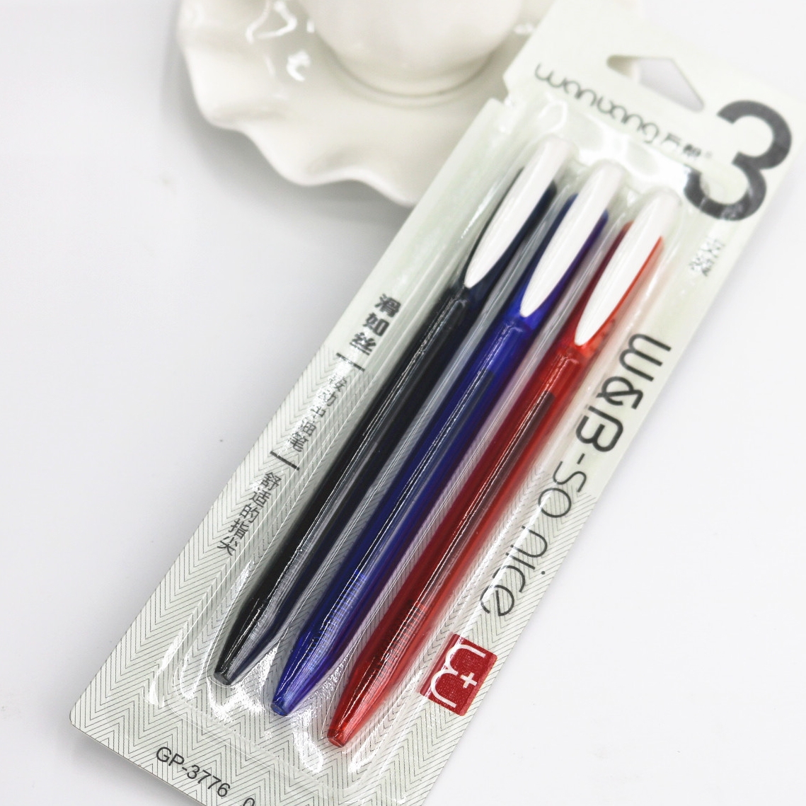 The new 3776 medium oil pen with a smooth and fluid writing experience, 0.5mm smooth as silk, 3-tube k10