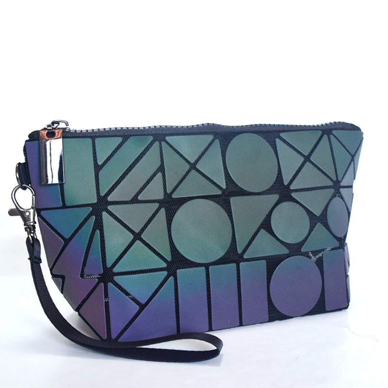 In 2019, cross-border best-selling cosmetic bags with luminous geometric shapes for women's hand-held bags and cosmetic storage bags, customized LOGO details Picture