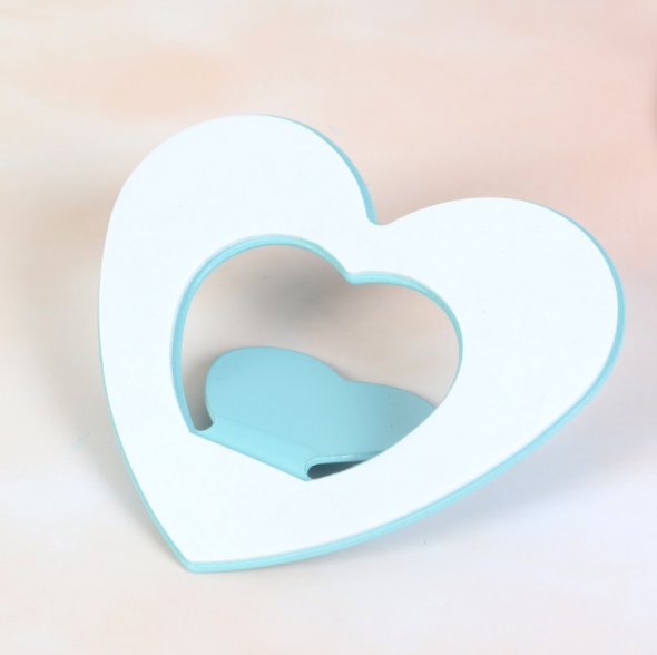 Heart-shaped hooks, peach heart sticky hooks, ironwork hooks, sticky hooks, spray-painted and baked paint hooks, creative and colorful hooks details Picture