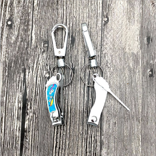An affordable 3-piece set of electroplated iron keychains with foot pads, nail clippers and ear picks for 2 yuan from street vendors Application Scenario