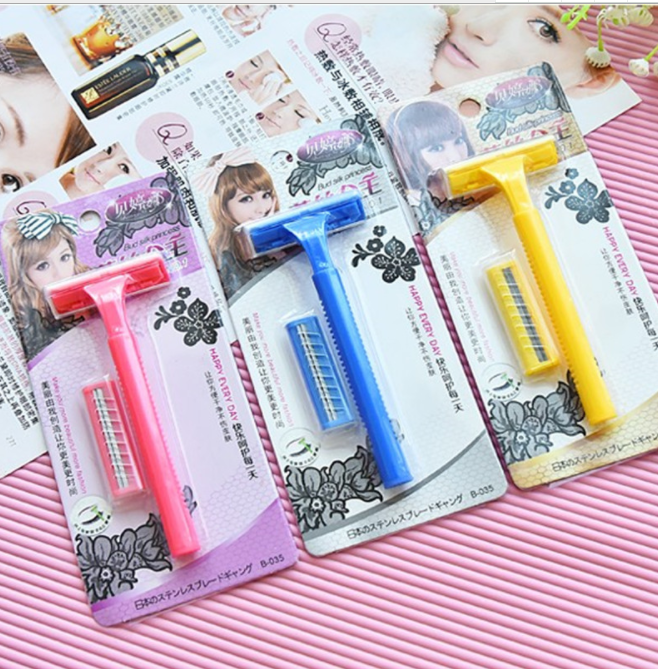 Portable full-body hair scraper for women, armpit hair knife, manual leg hair shaving and hair removal device for women Application Scenario