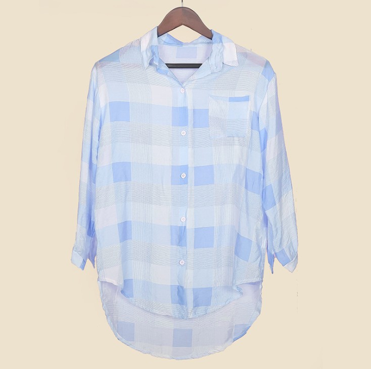 Women's long-sleeved plaid shirt sun-protective jacket, loose mid-length plaid shirt sun-protective clothing details Picture