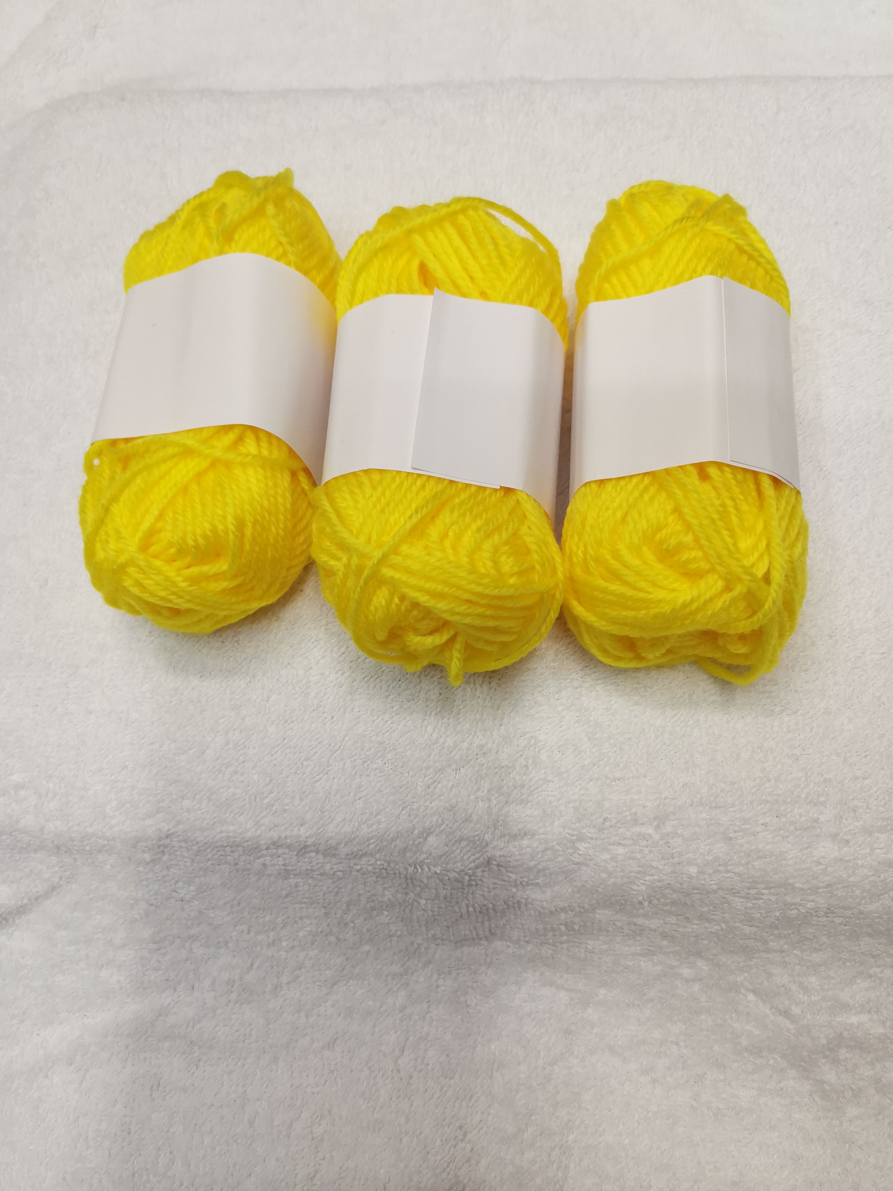 15g of 100% acrylic yarn for foreign trade, environmentally friendly, free of azo, children's DIY craft product yarn Application Scenario