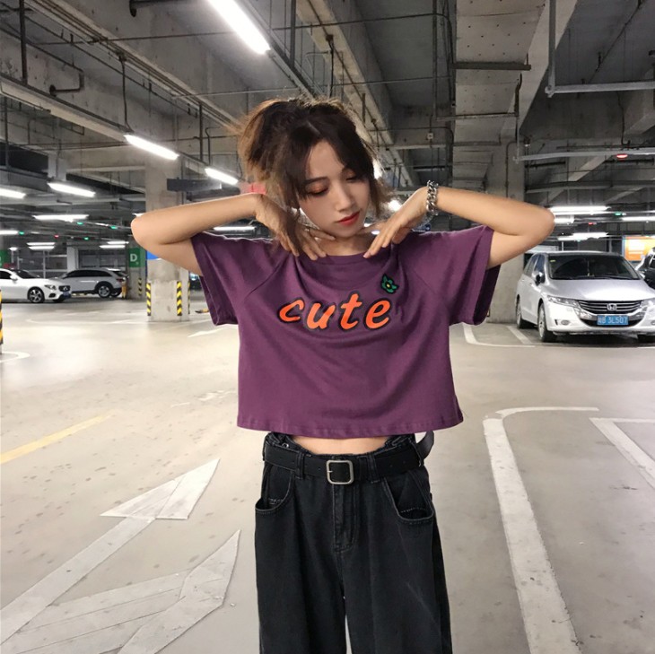 Korean retro Hong Kong-style loose and versatile short T-shirt women's student short-sleeved top details Picture