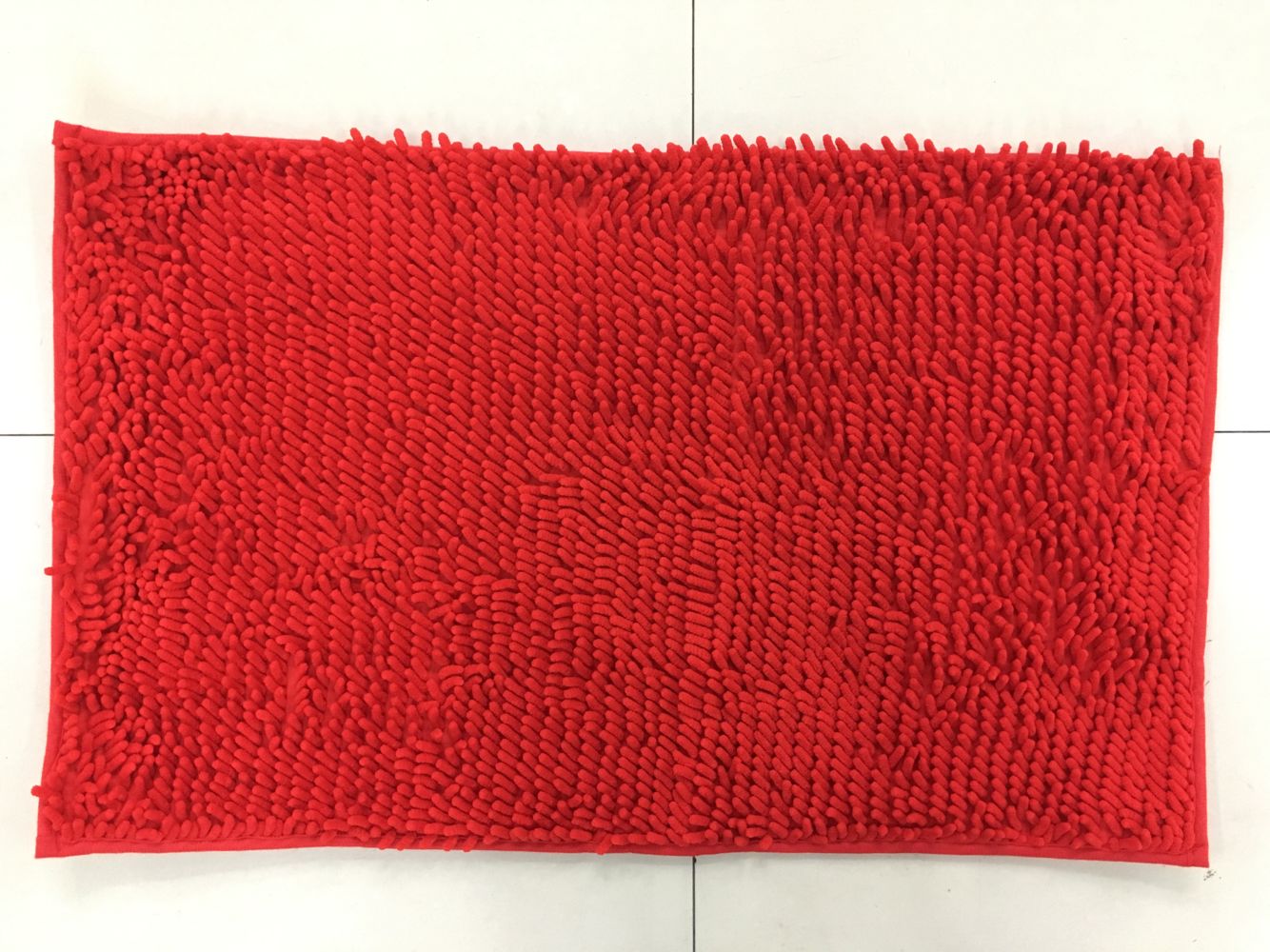 New best-selling factory direct sales: 50*80cm red long-haired Chenille floor mat, bedside mat, edge mat, door mat, carpet details Picture