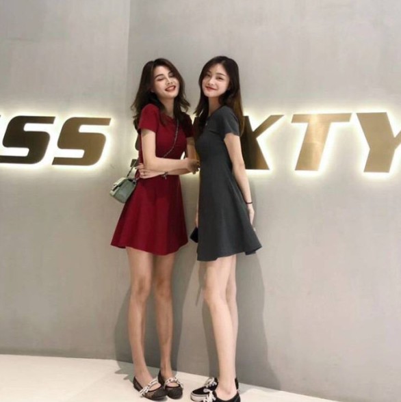 Herben-style little black dress for women, with a retro cinched waist, makes them look petite. Hong Kong-style fresh and light dress for women in summer Application Scenario