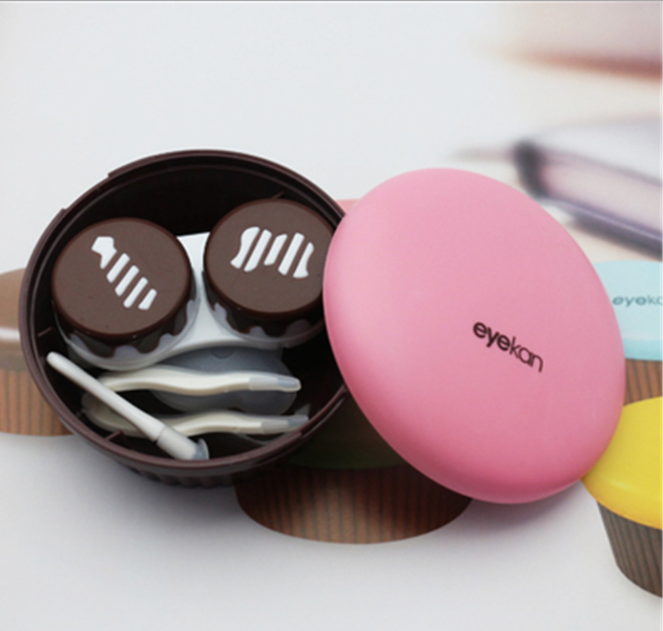 Independently designed a new and delicious cake-style contact lens case and color contact box Application Scenario